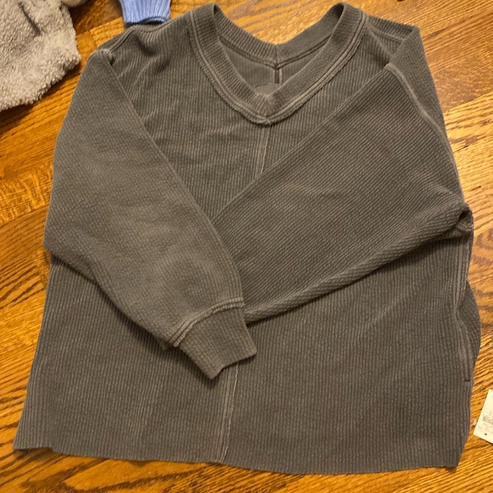 Aerie sweatshirt